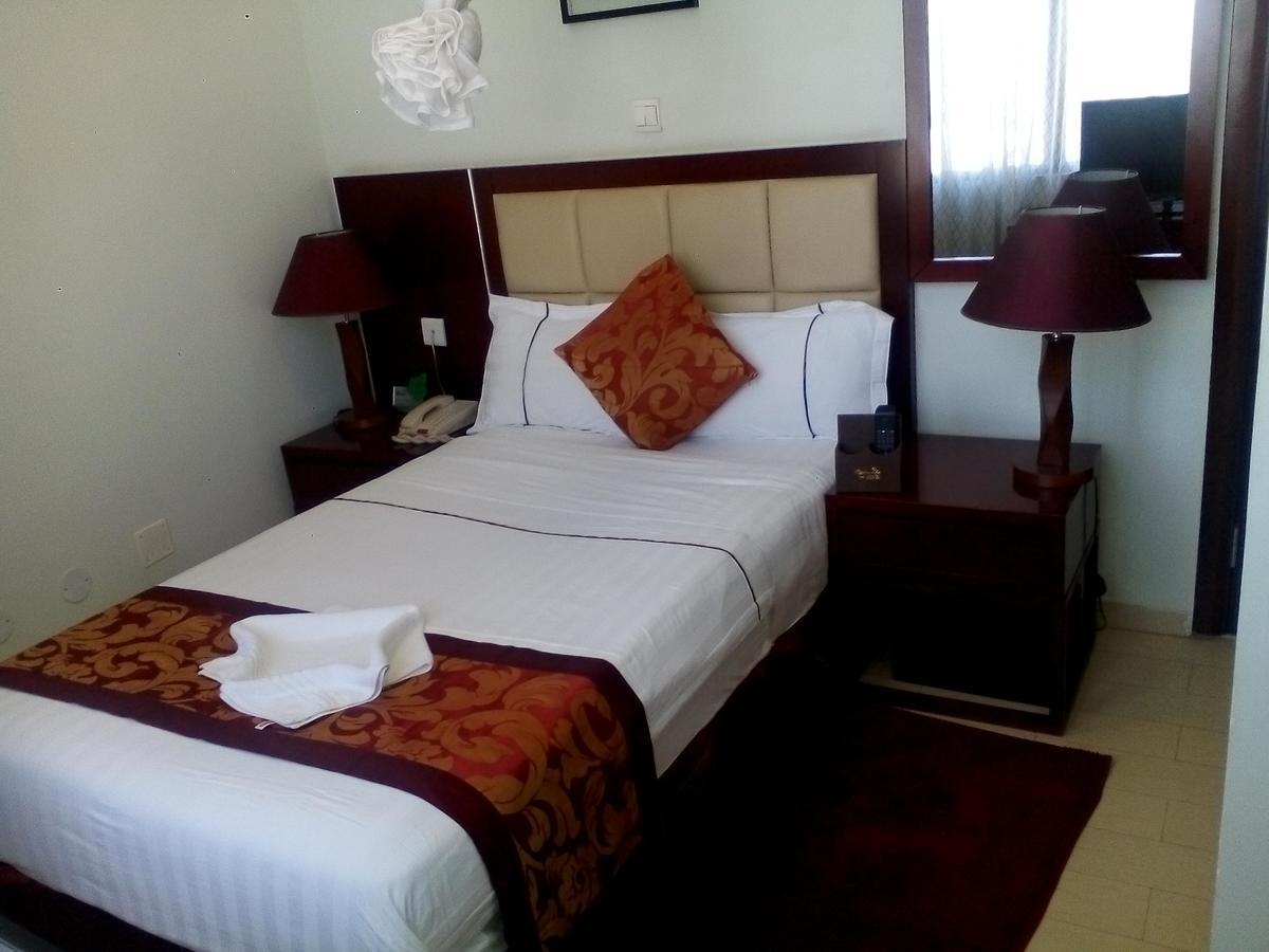 Rahnile Hotel Bahir Dar Exterior photo