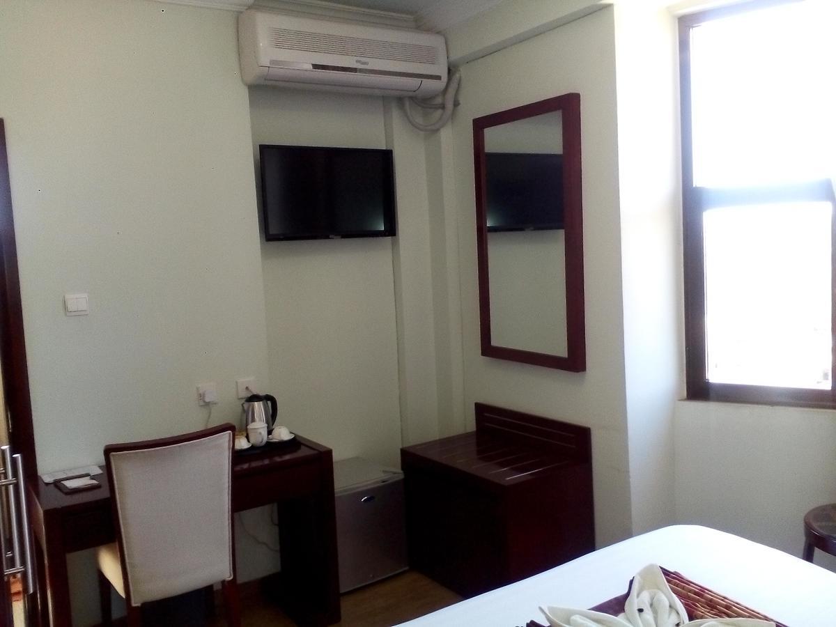 Rahnile Hotel Bahir Dar Exterior photo