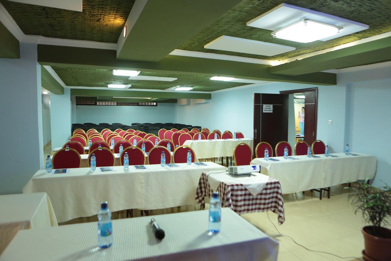 Rahnile Hotel Bahir Dar Exterior photo